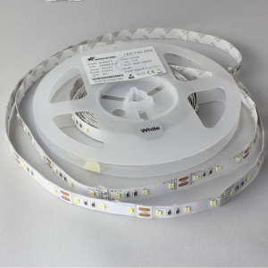 Світлодіодна стрічка LED RISHANG 3000K 60шт/м 12V 12w/m 2 5м RN0060TA-A3 надійний