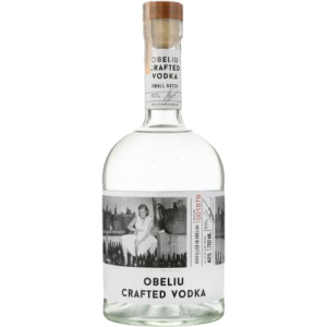 Горілка Vilniaus Vodka Obeliu Crafted Vodka 0,7л 40% (4770053239820) краща модель в Кривому Розі